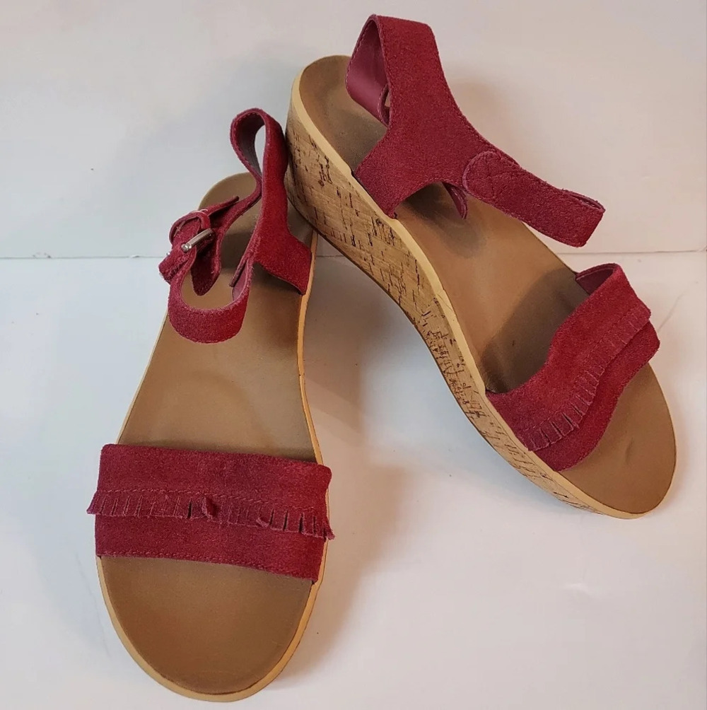 ROCKPORT Lanea Berry Leather Quarter-Strap Cork Bottom Wedge Sandals in Size 10